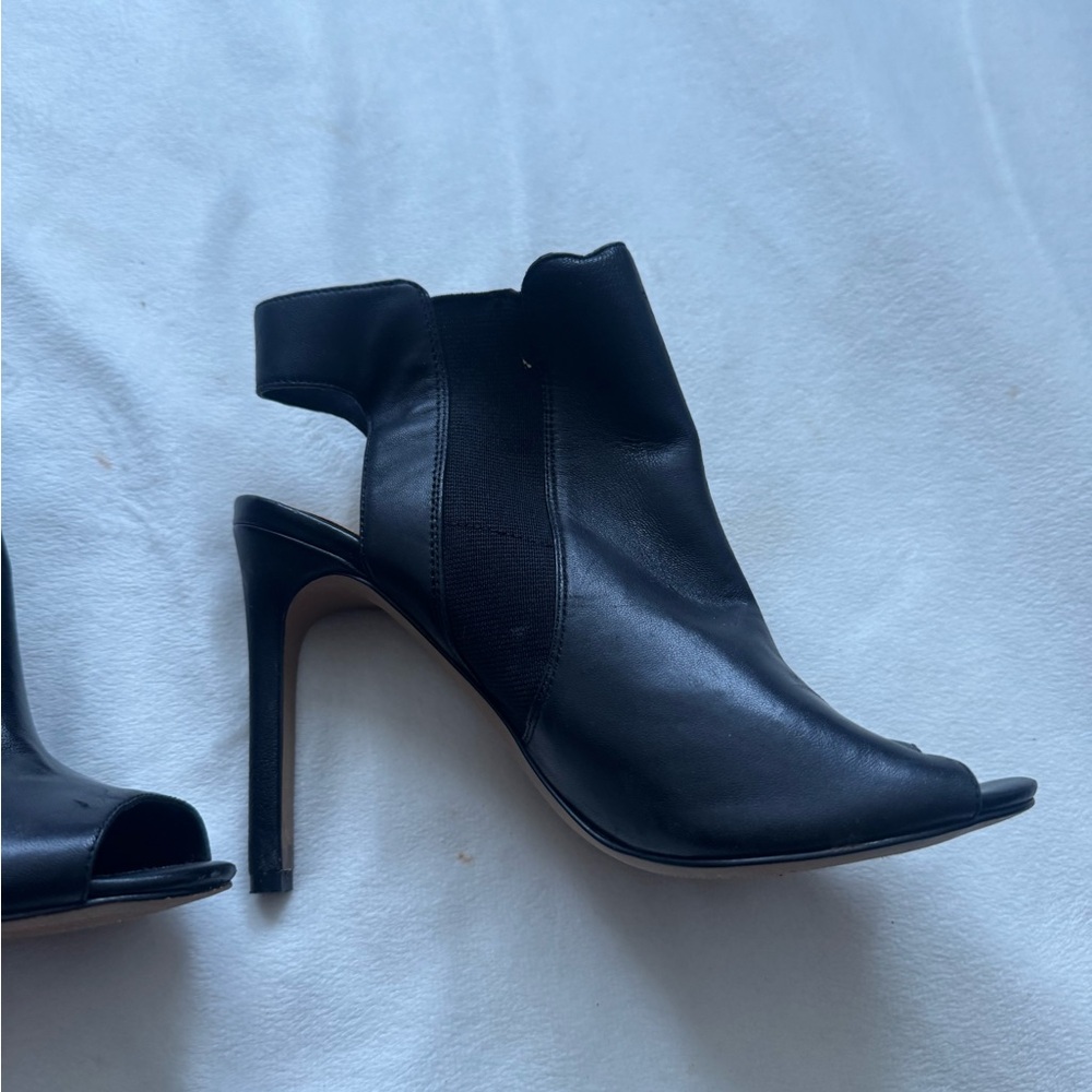 Vince Camuto heels - Picture 5 of 13